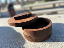 Load image into Gallery viewer, Round Lidded Box Large
